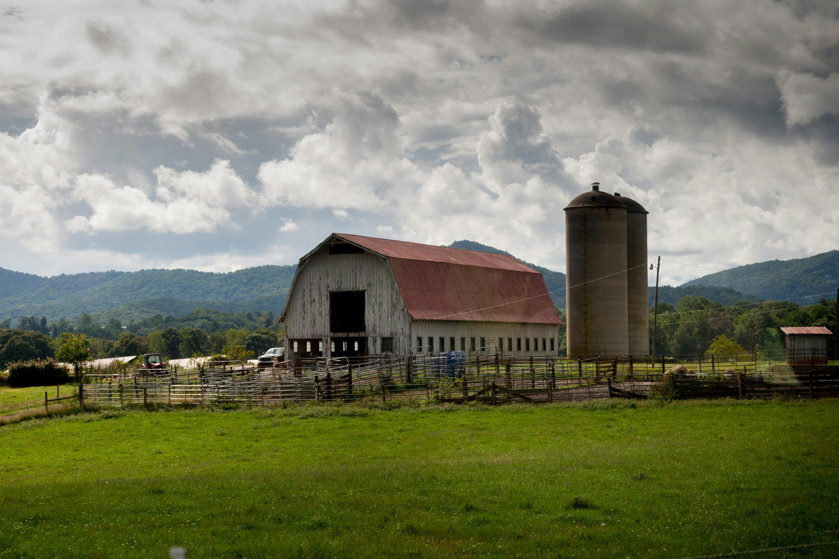 abandoned farm for sale
