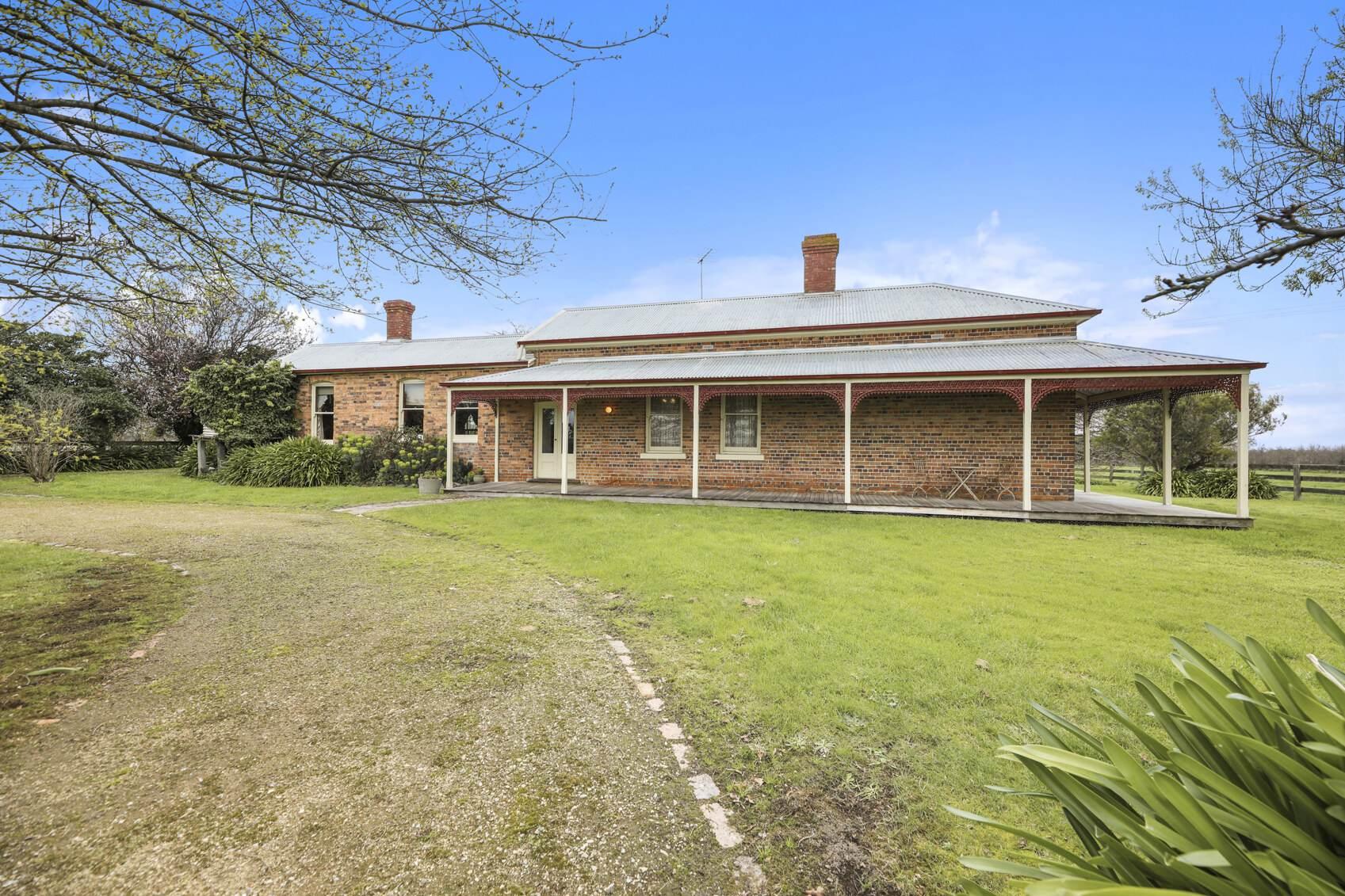 historic rural property for sale victoria