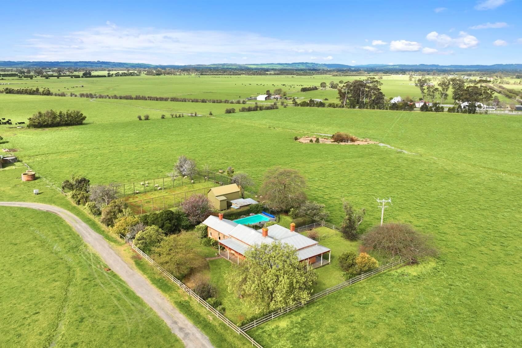 historic rural property for sale victoria