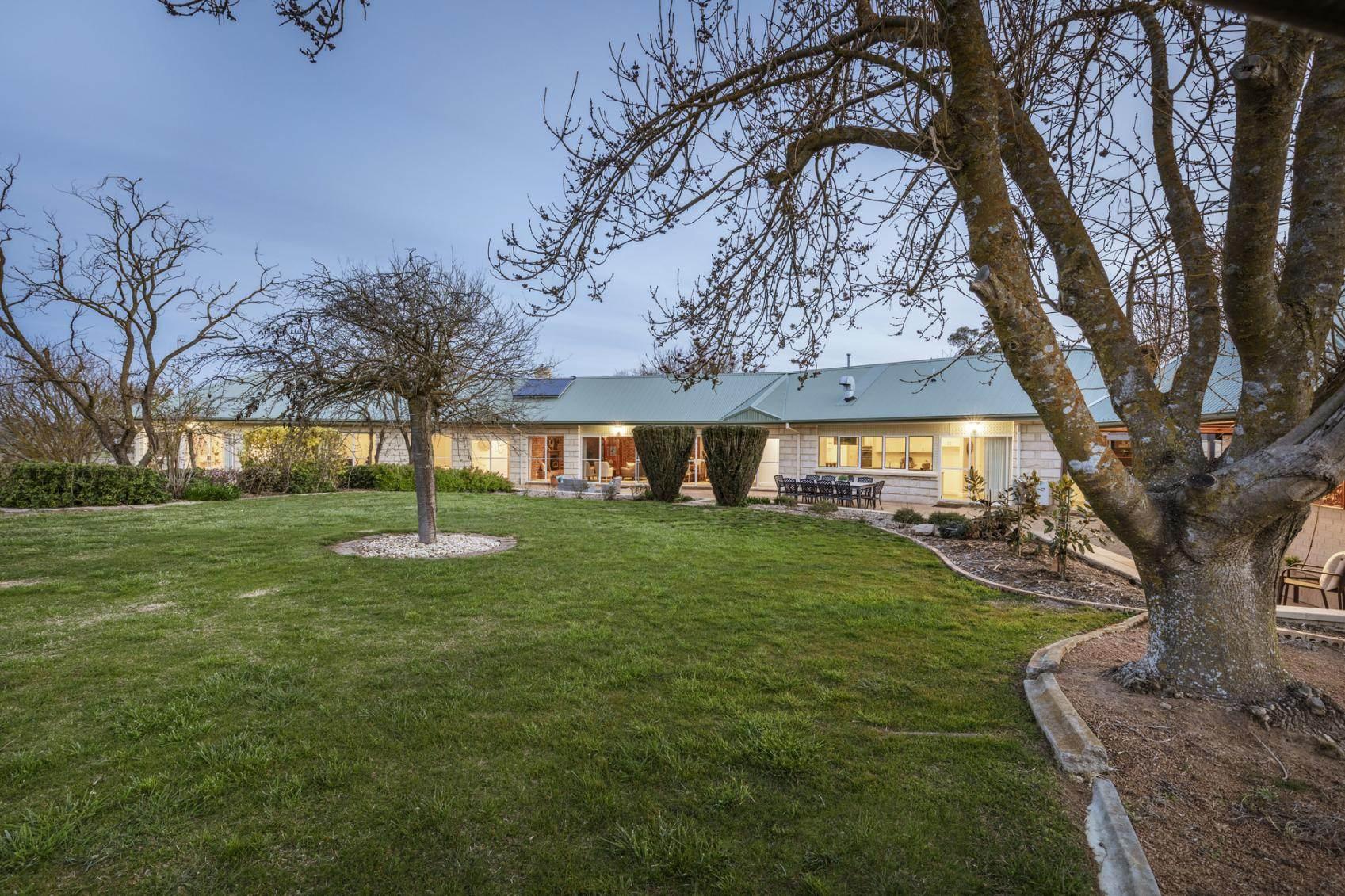 Stunning Rural Property For Sale 30 Minutes From Canberra