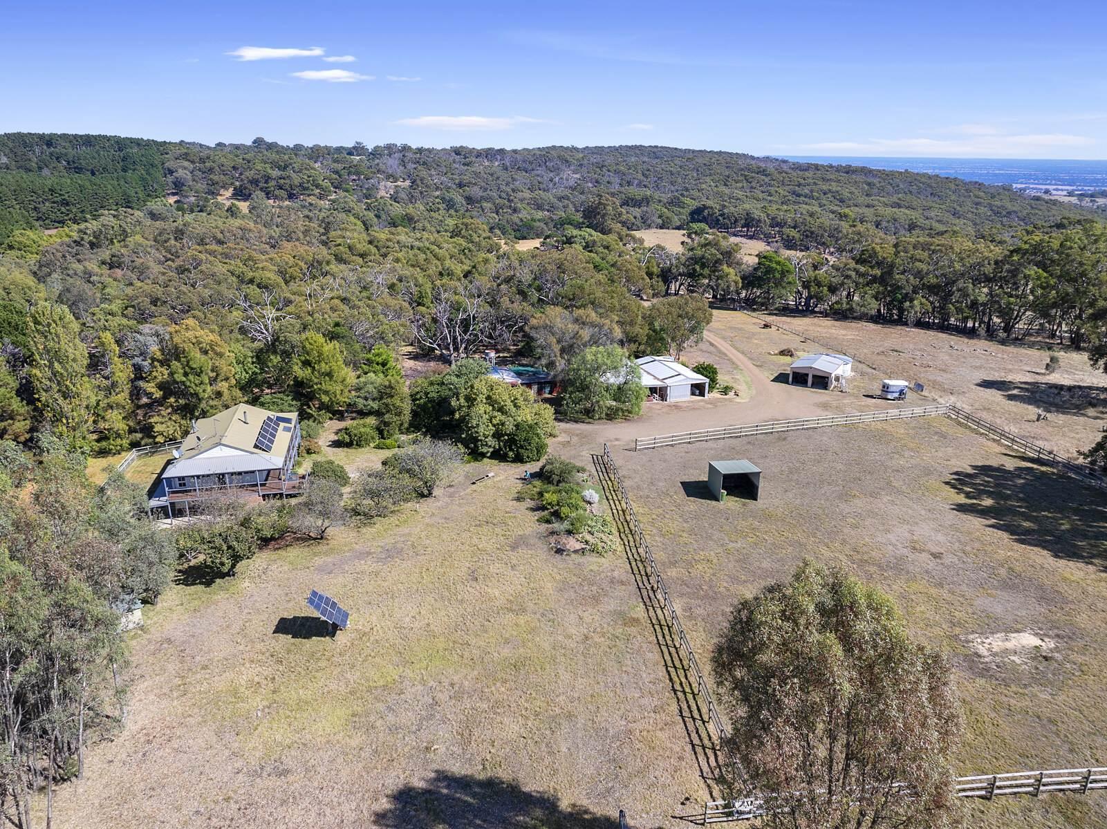 rural property for sale Victoria north-east 