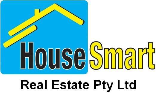 House Smart Real Estate Logo