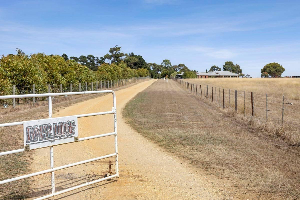 Best Hobby Farms For Sale Victoria