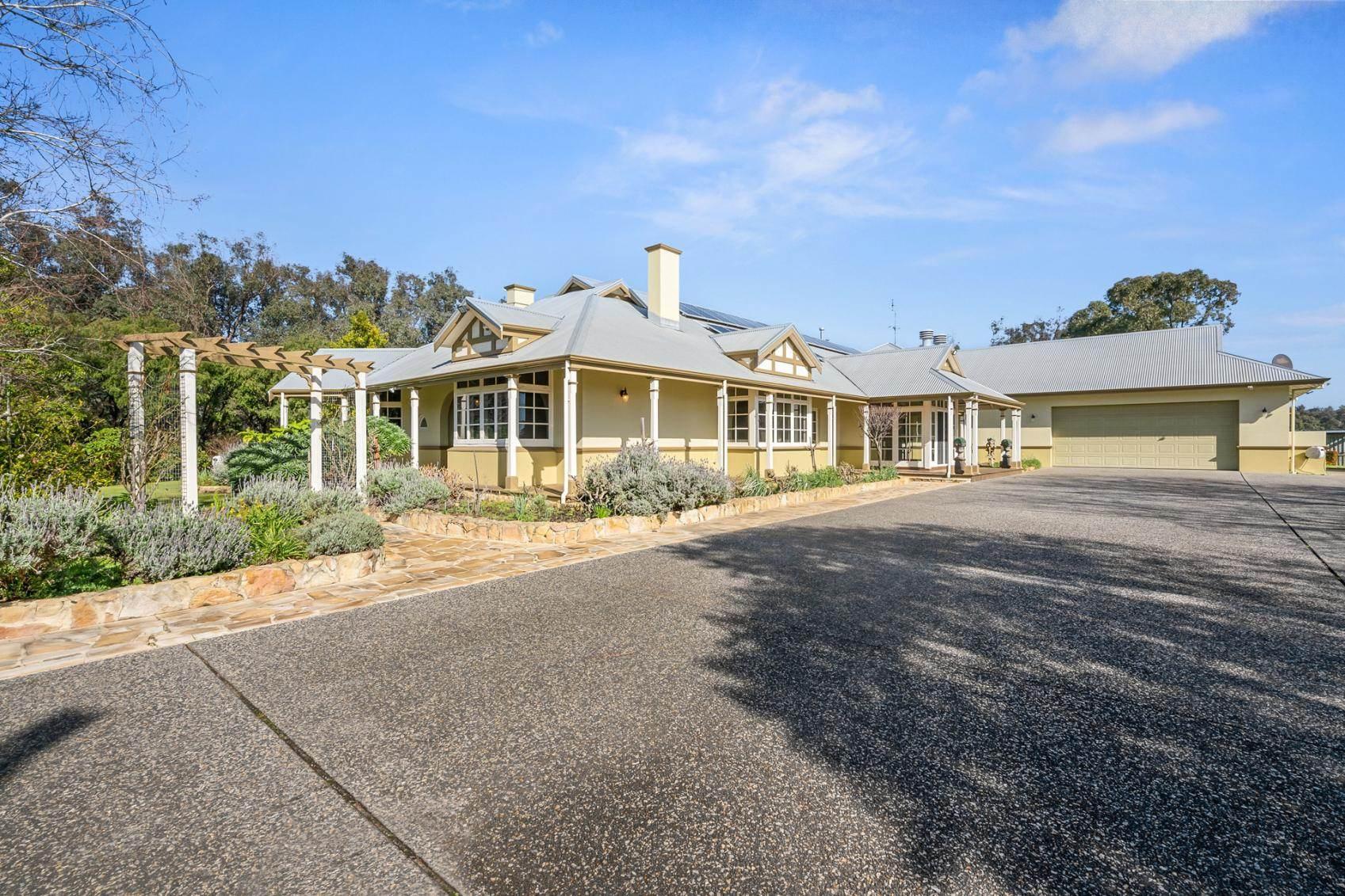 Grand Country House For Sale Bunbury WA