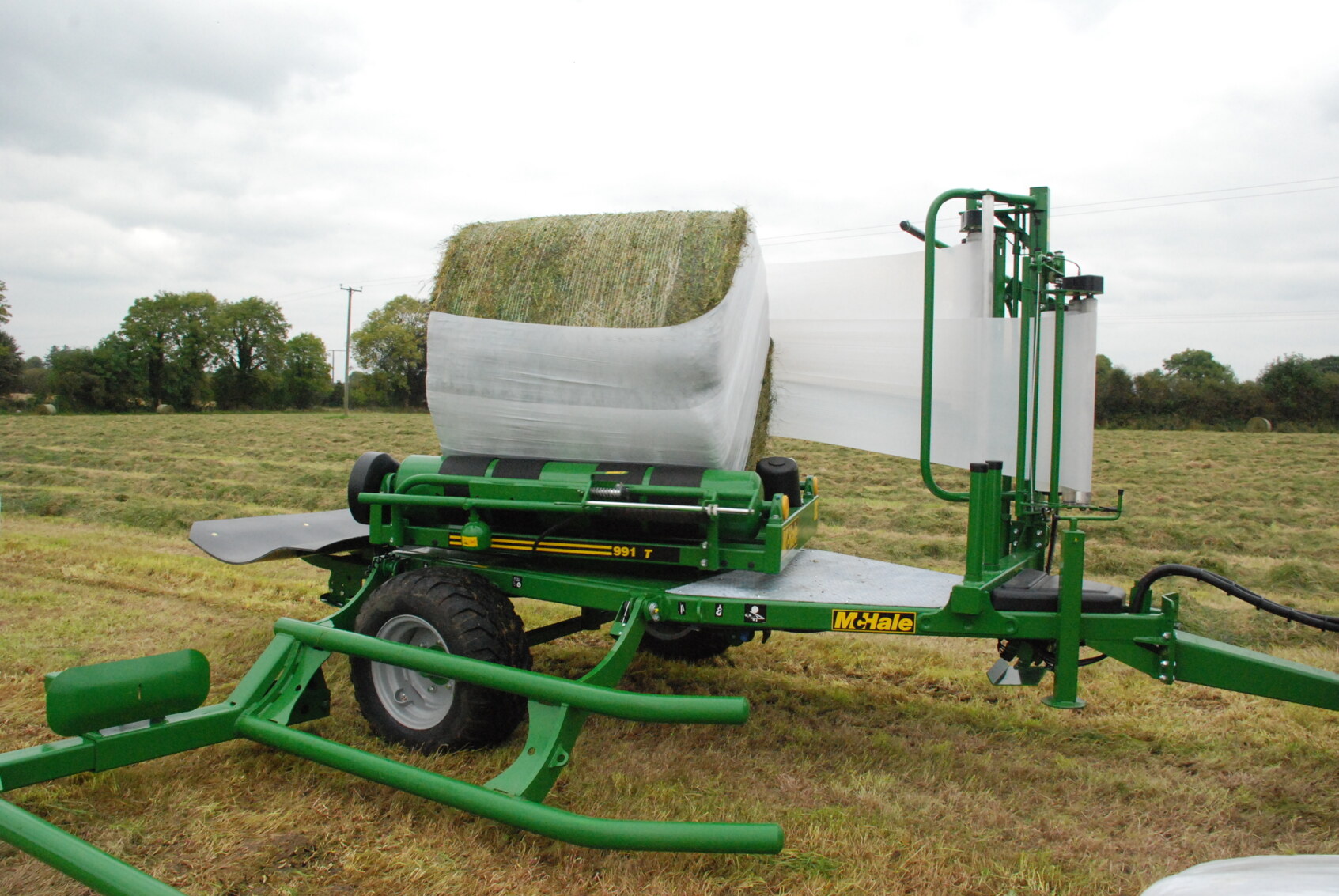 McHale offers a range of innovative and durable hay balers, hay wrappers and integrated hay balers