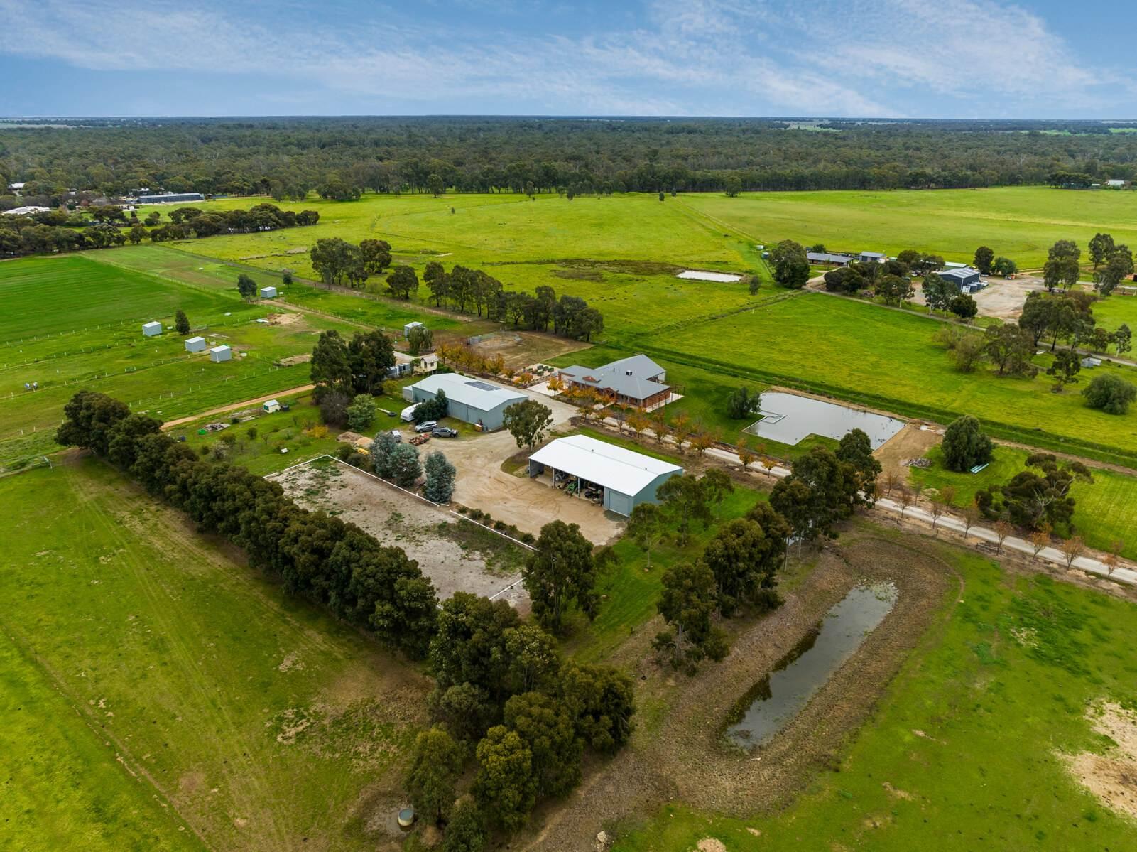 Quinella Of Top Horse Properties For Sale On Melbourne Cup Day