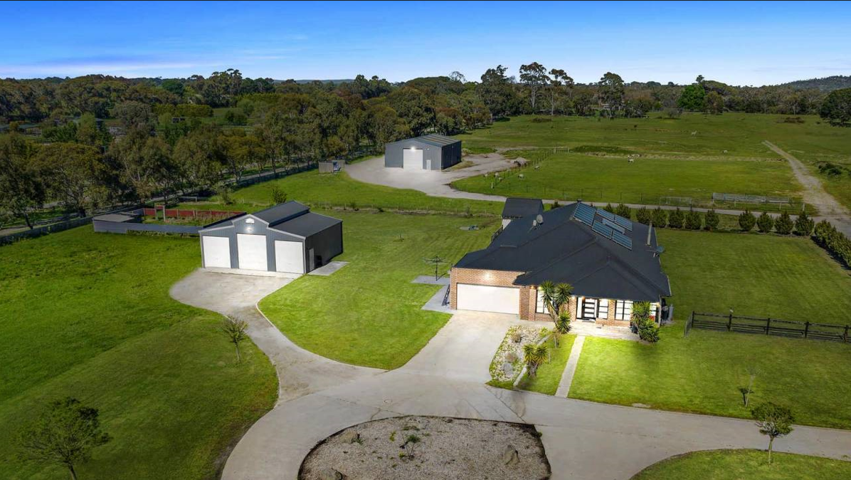 horse property for sale Victoria
