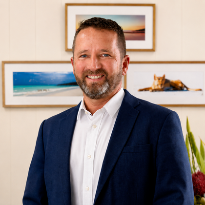 Michael Robinson - Raine & Horne Noosa Hinterland