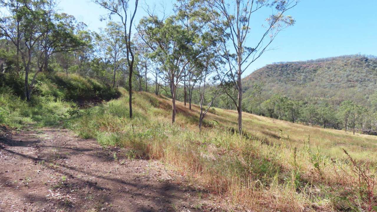 Toowoomba Highlands Lifestyle Acreage Farm Buy