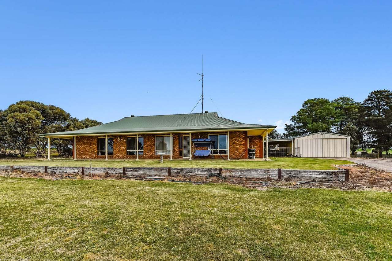 ***Under Offer***829 Red Bluff Road, Bordertown Sold by Farmbuy.com - image 30