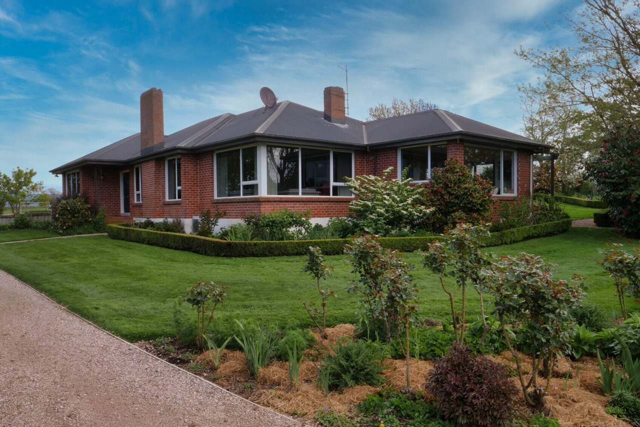 311 Selbourne Road, Hagley Sold by Farmbuy.com - image 5