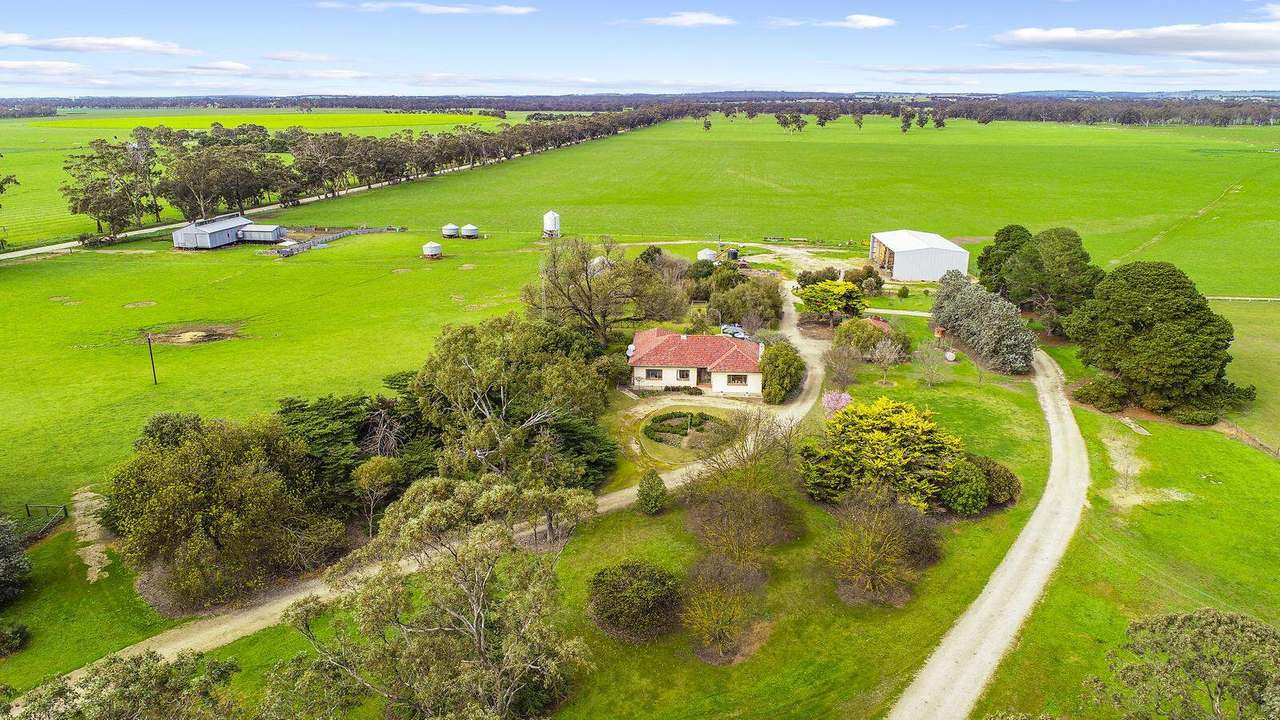 "Kevhill" 1755 Rowney Road, Mundulla West Sold by Farmbuy.com - image 24