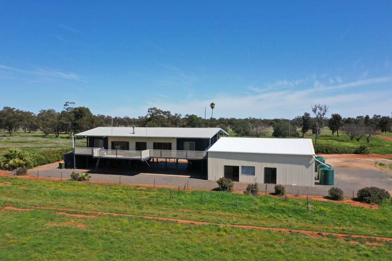 20574 Kidman Way , Mt Hope Auction by Farmbuy.com - image 2