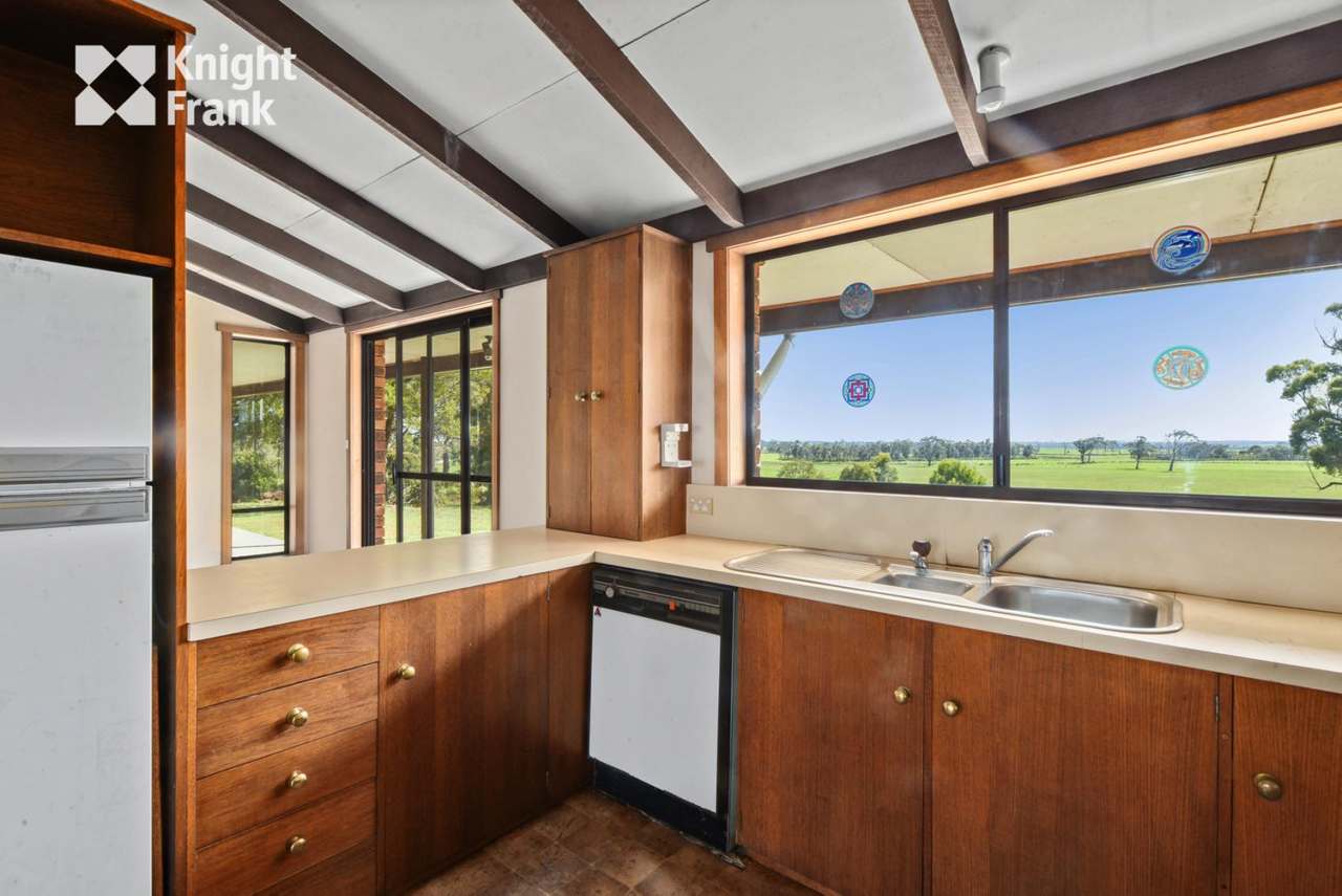 242 Boddingtons Road, Bridport Sold by Farmbuy.com - image 11
