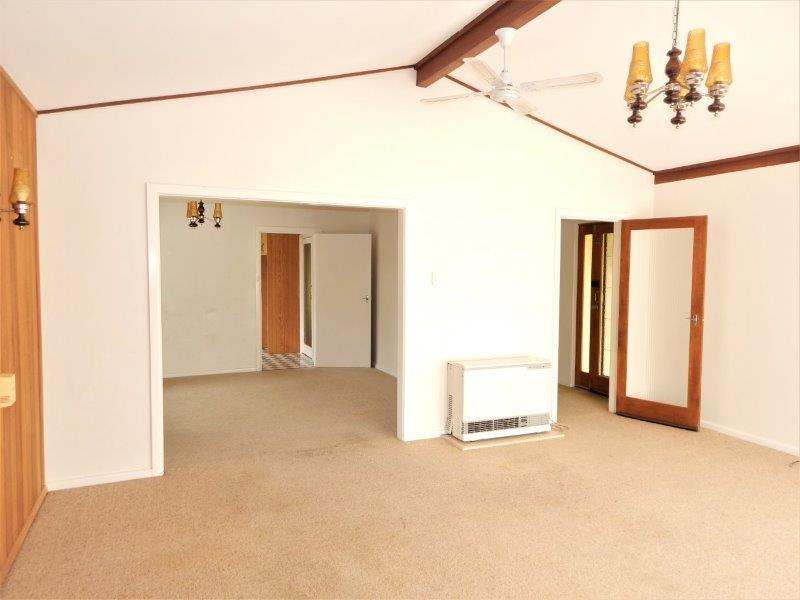 10  Mawson Street, Cooma Sold by Farmbuy.com - image 7