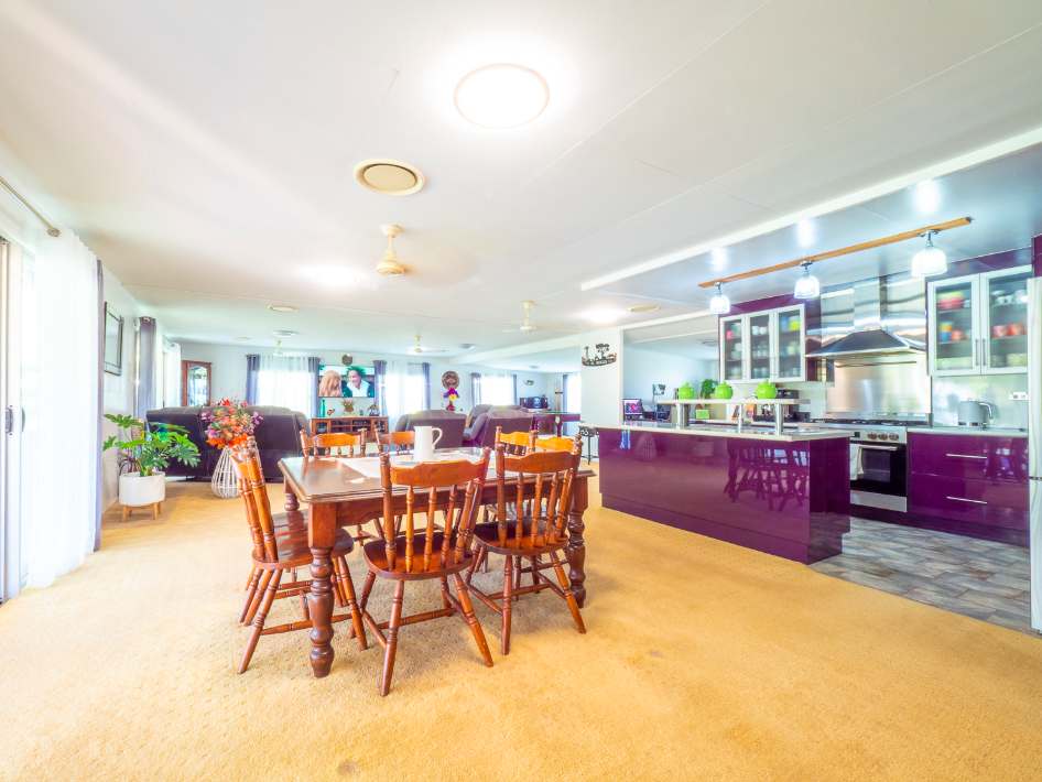 Roundstone, Moura Sold by Farmbuy.com - image 18