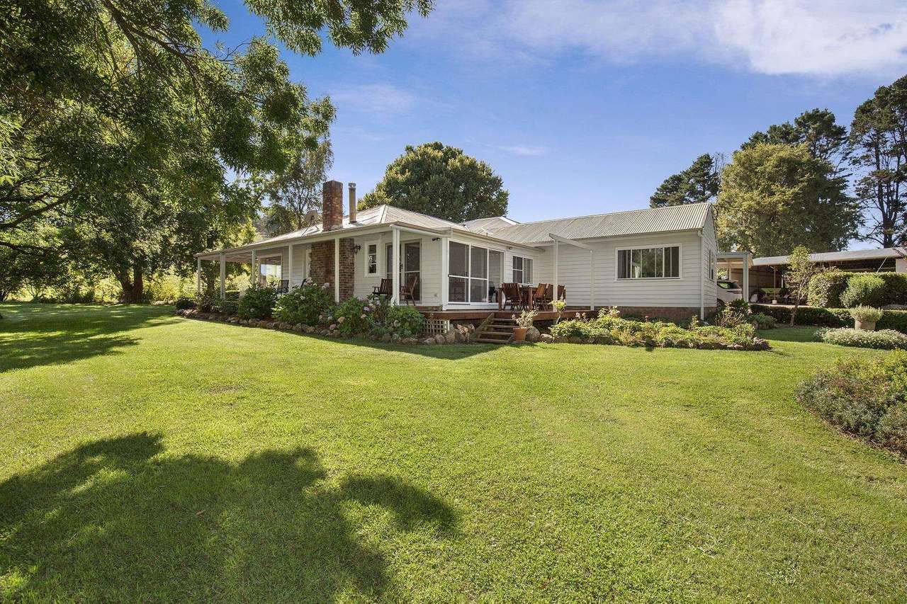 338 Niangala-Flags Road, Walcha Sold by Farmbuy.com - image 4