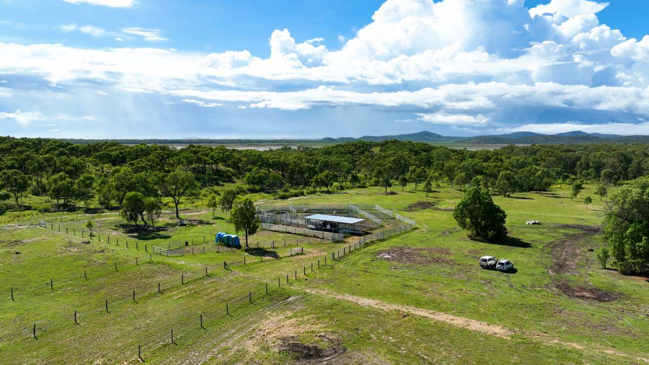 1, North Curtis Island For Sale by Farmbuy.com - image 6