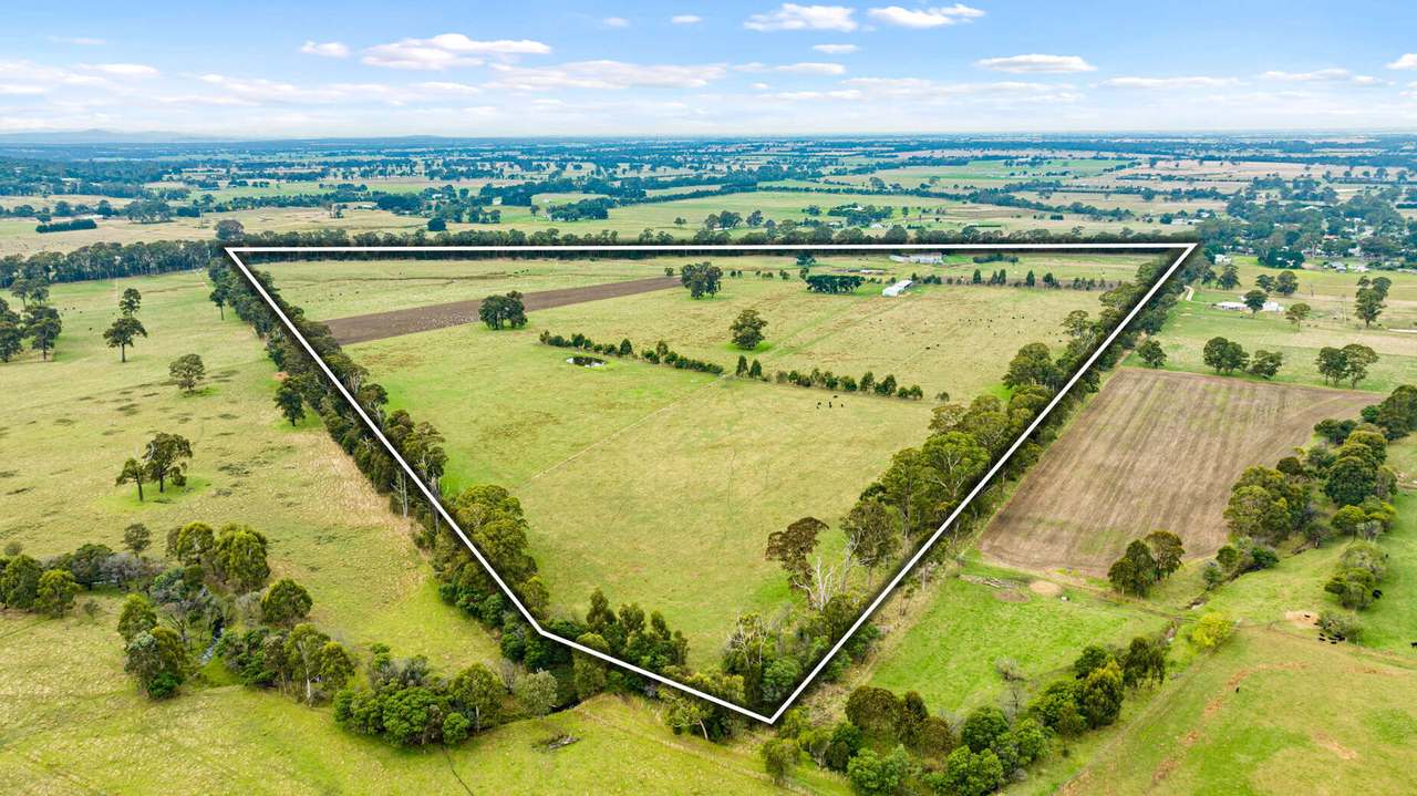 35 Old Walhalla Road, Toongabbie For Sale by Farmbuy.com - image 19