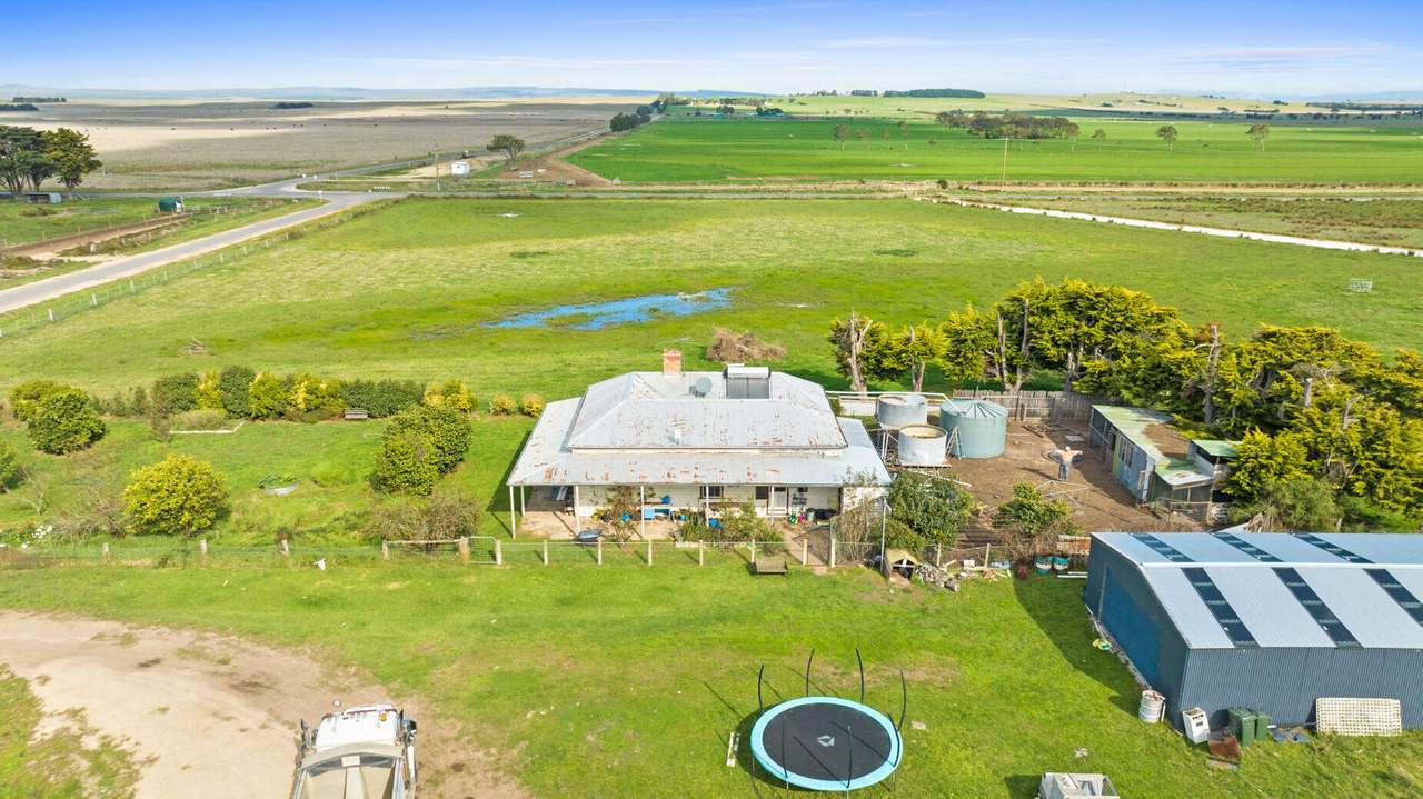 409 Nambrok Road, Nambrok Sold by Farmbuy.com - image 2