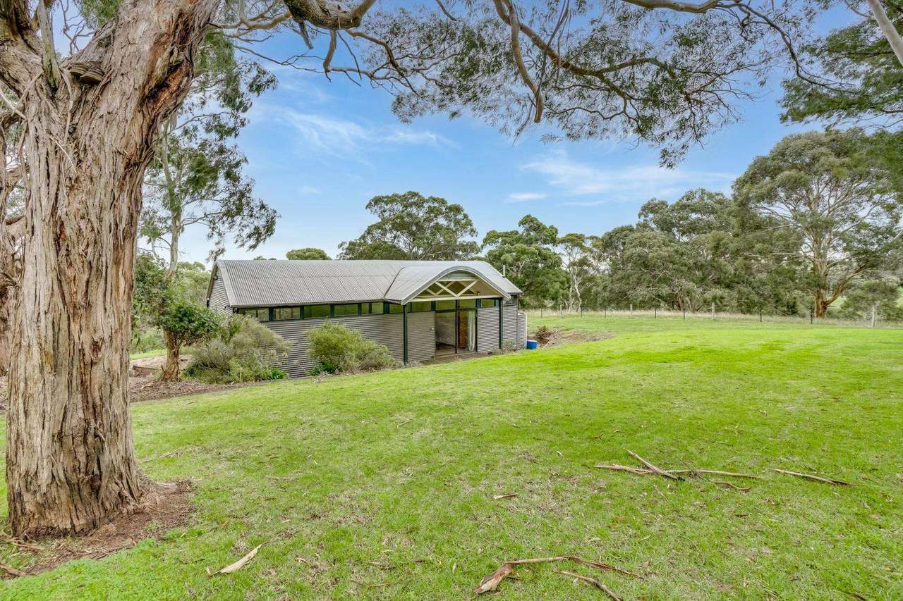 1205 Range Road, Mclaren Flat For Sale by Farmbuy.com - image 11