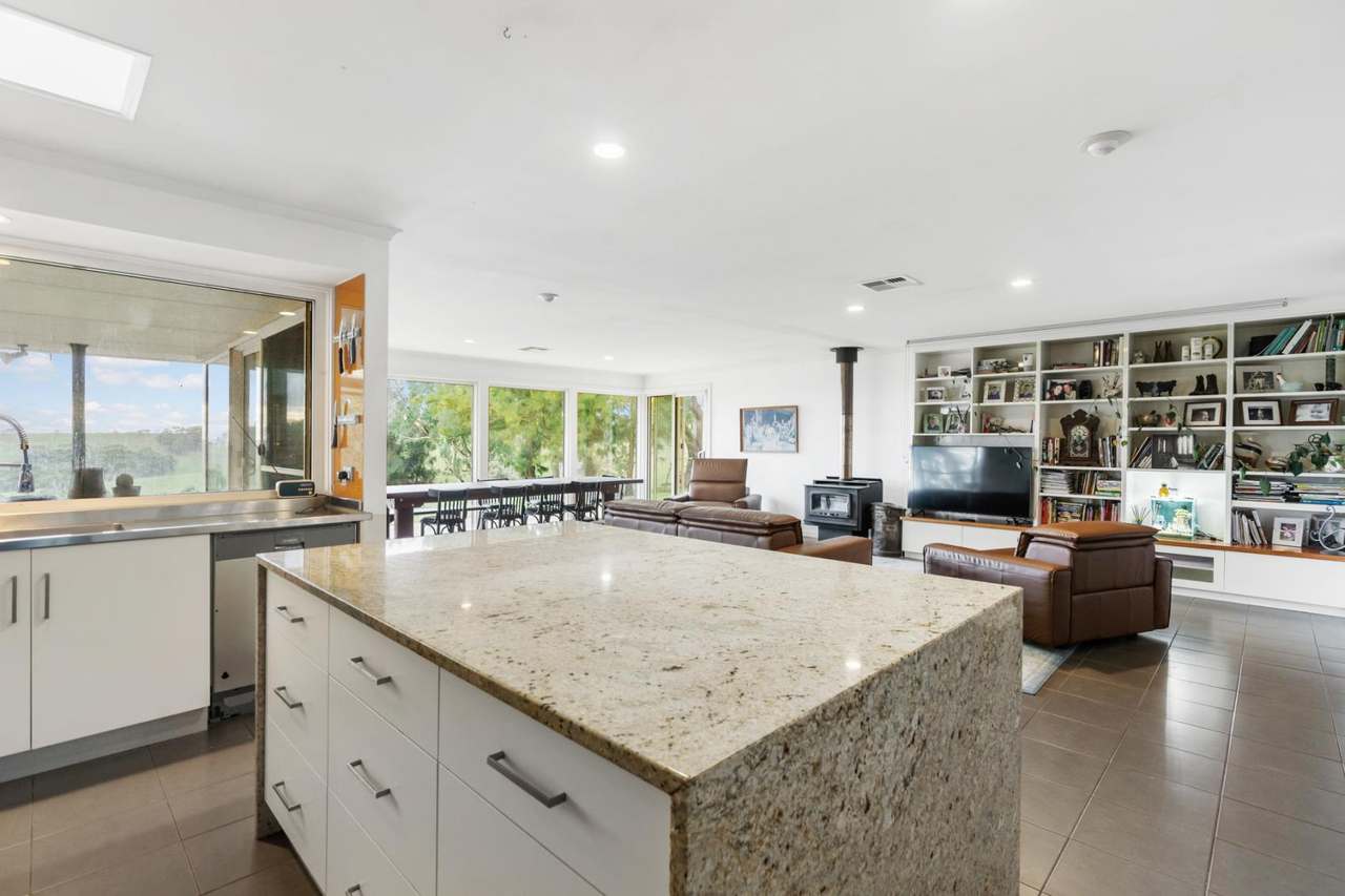 1205 Range Road, Mclaren Flat For Sale by Farmbuy.com - image 15