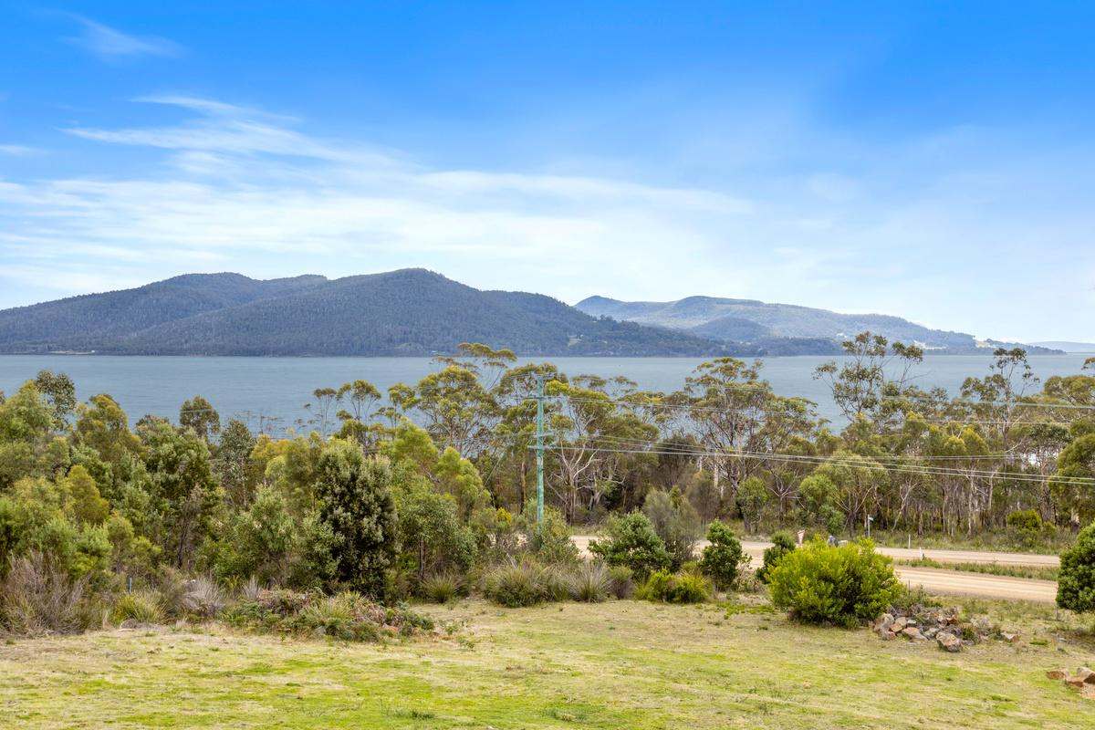 4 Paraweena Road, Alonnah, Bruny Island For Sale by Farmbuy.com - image 10