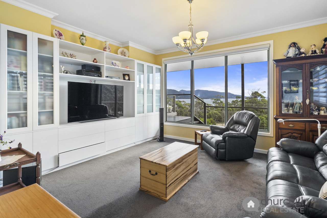 4 Paraweena Road, Alonnah, Bruny Island For Sale by Farmbuy.com - image 29