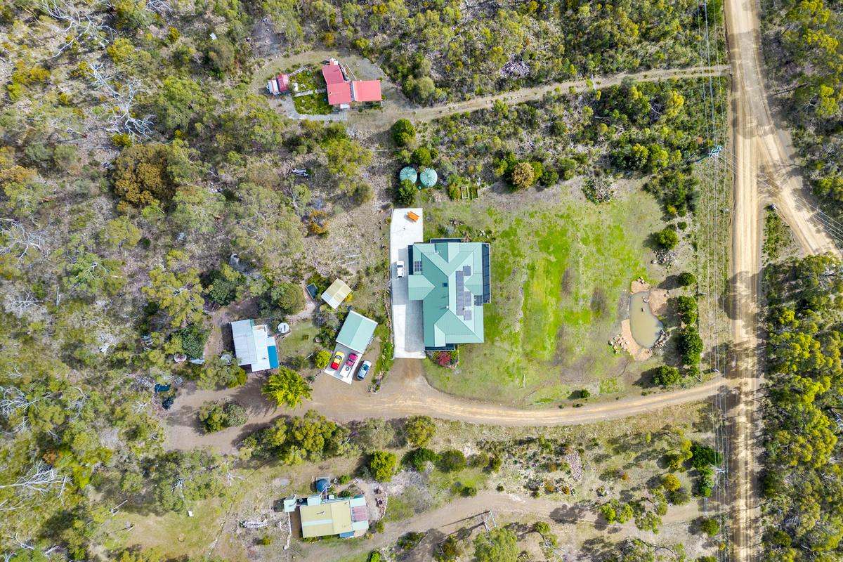 4 Paraweena Road, Alonnah, Bruny Island For Sale by Farmbuy.com - image 26