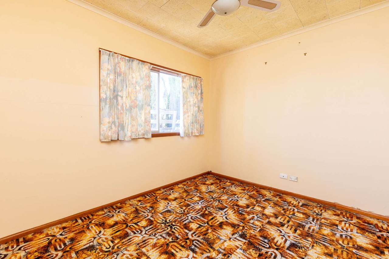 72 First Street , Yelta  For Sale by Farmbuy.com - image 14