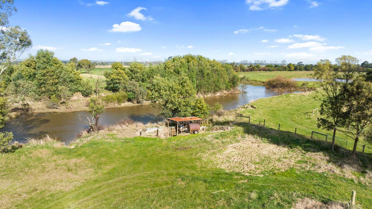 745 Lower Cairnbrook Road, Glengarry Sold by Farmbuy.com - image 6