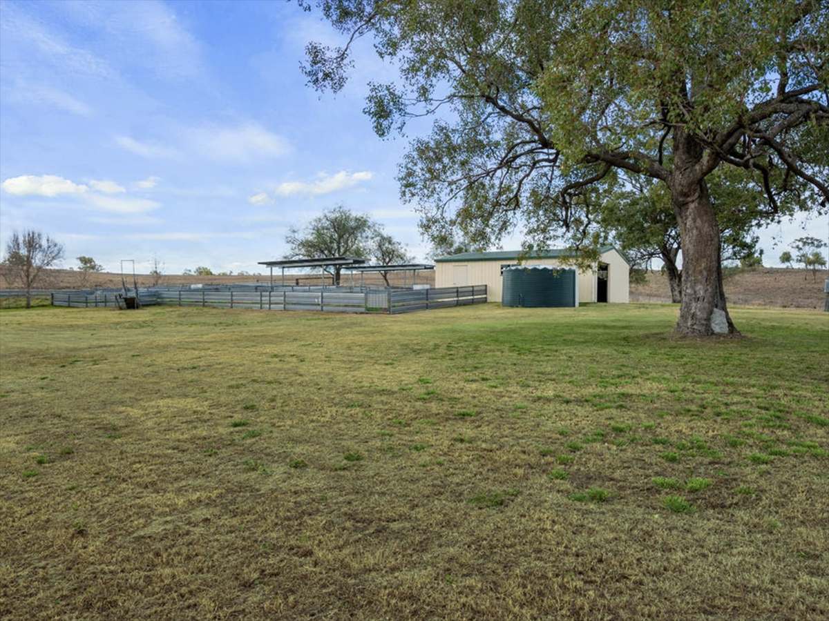 121 Glengallan Road, Deuchar For Sale by Farmbuy.com - image 11
