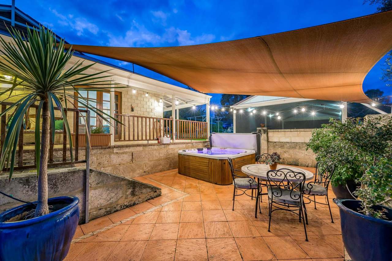 2 Ashmere Drive, Bullsbrook For Sale by Farmbuy.com - image 19