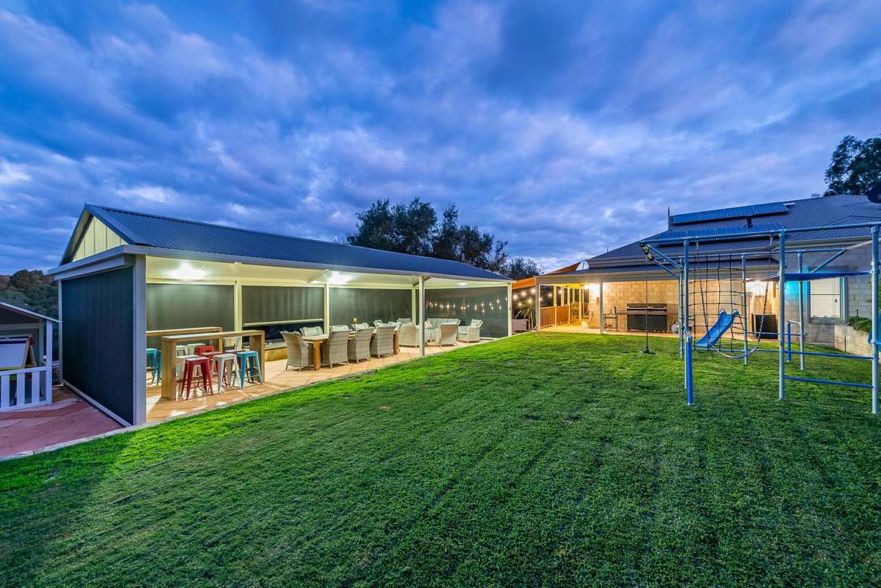 2 Ashmere Drive, Bullsbrook For Sale by Farmbuy.com - image 22