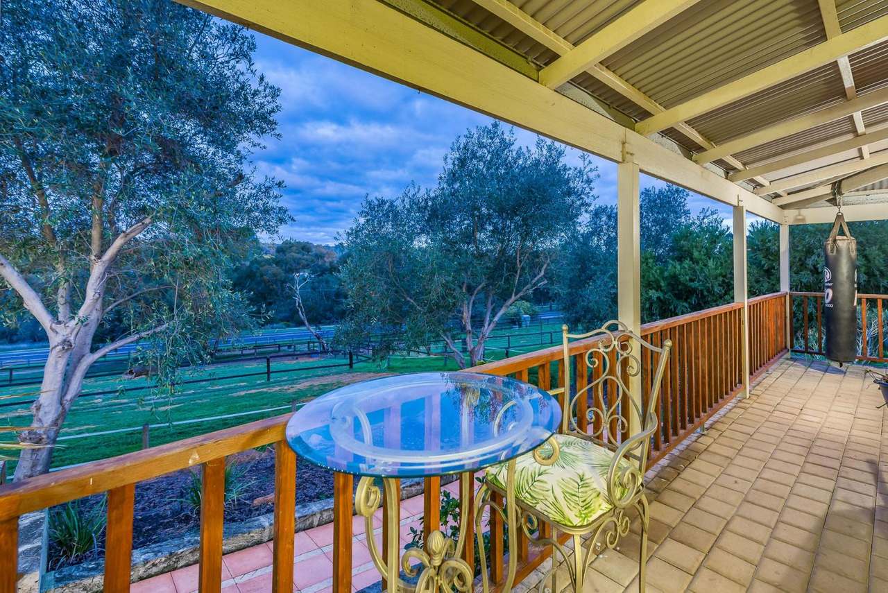2 Ashmere Drive, Bullsbrook For Sale by Farmbuy.com - image 20