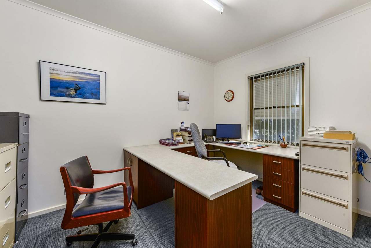 "Lucanda" 9950 Dukes Highway , Tintinara Sold by Farmbuy.com - image 39