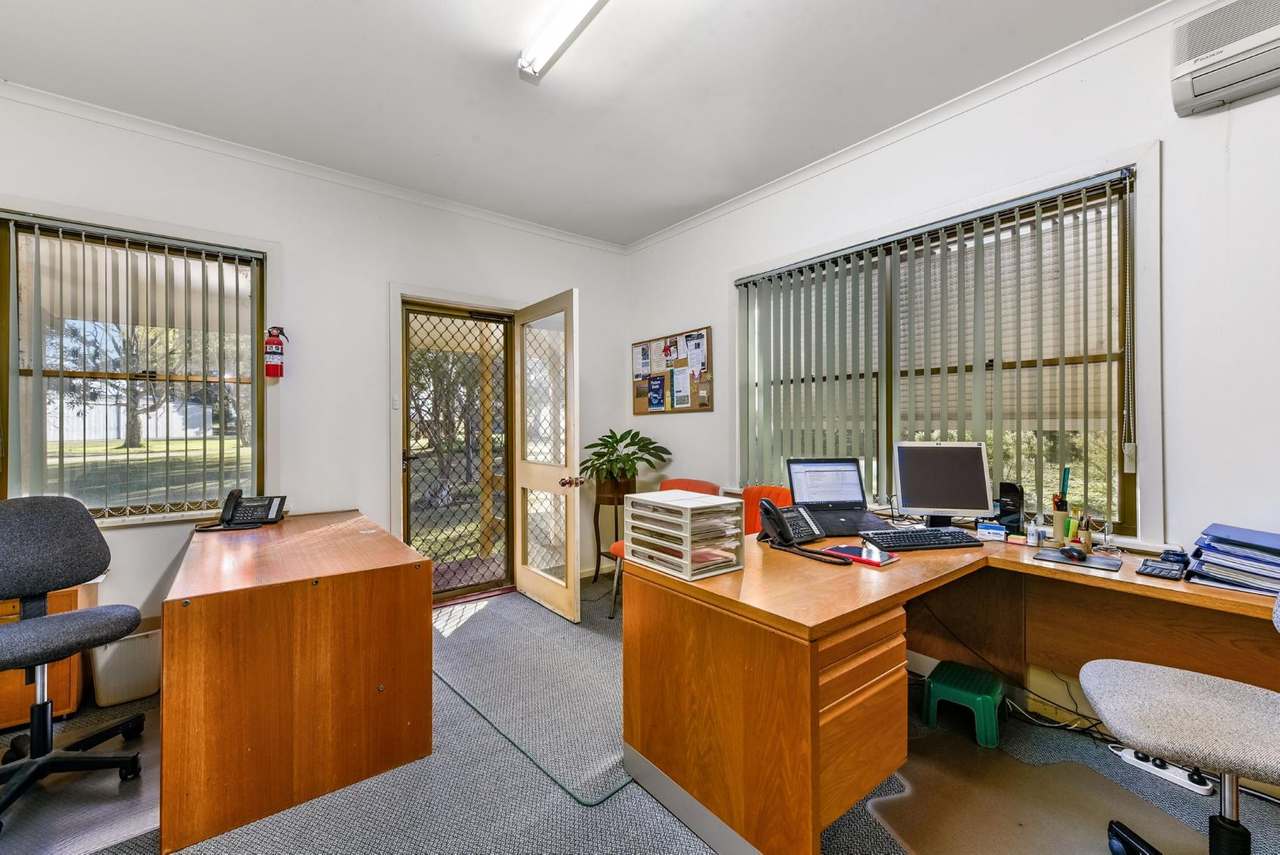 "Lucanda" 9950 Dukes Highway , Tintinara Sold by Farmbuy.com - image 38