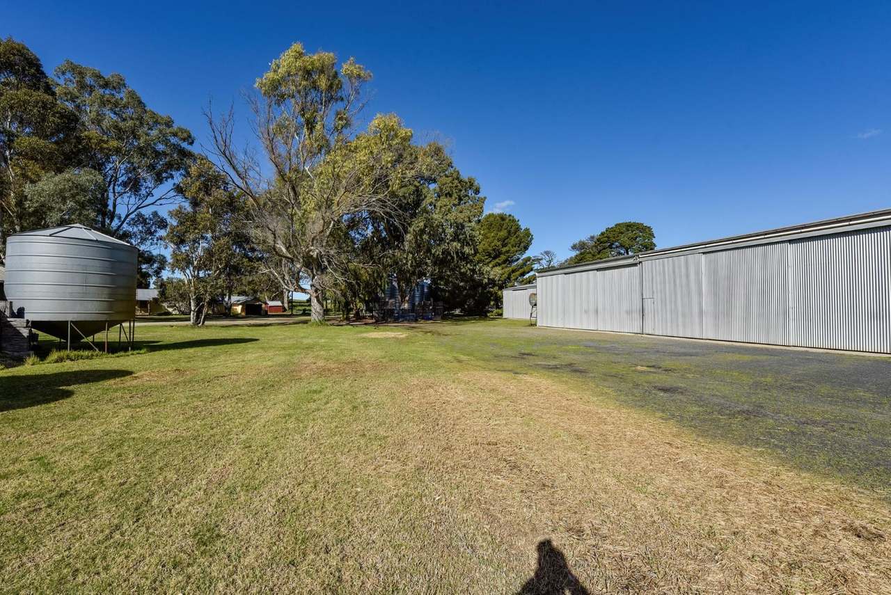 "Lucanda" 9950 Dukes Highway , Tintinara Sold by Farmbuy.com - image 23