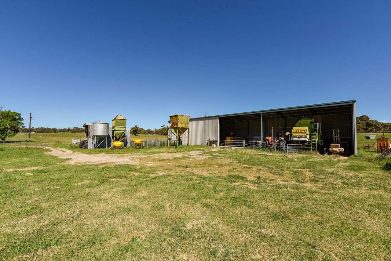 "Old Coonalpyn Homestead" 1349 Heinrich Road, Culburra Sold by Farmbuy.com - image 28