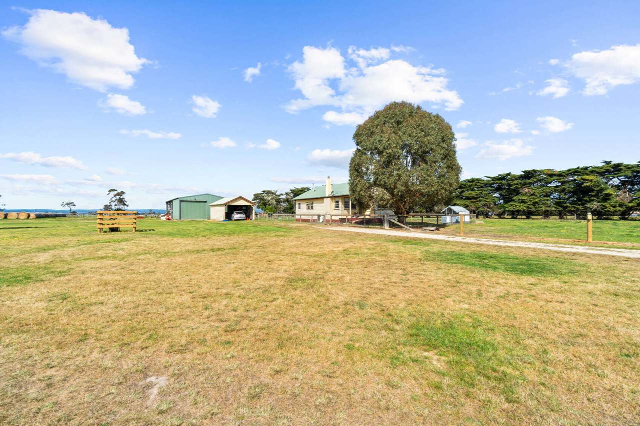 1169 Cairnbrook Road, Glengarry For Sale by Farmbuy.com - image 3