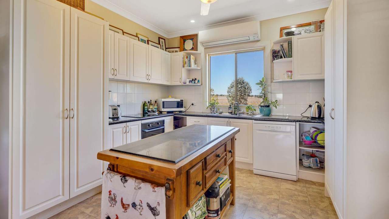 23r Mitchell Creek Road, Dubbo For Sale by Farmbuy.com - image 5