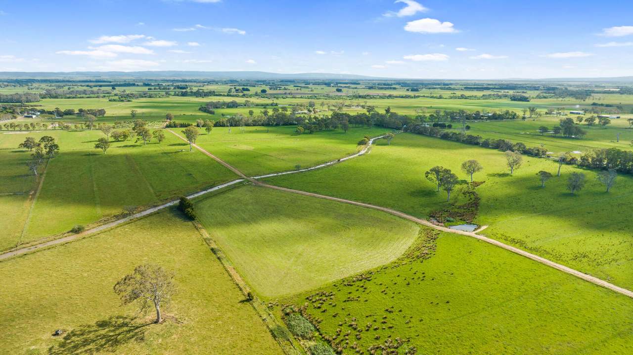 335 Riverview Road, Heyfield For Sale by Farmbuy.com - image 30