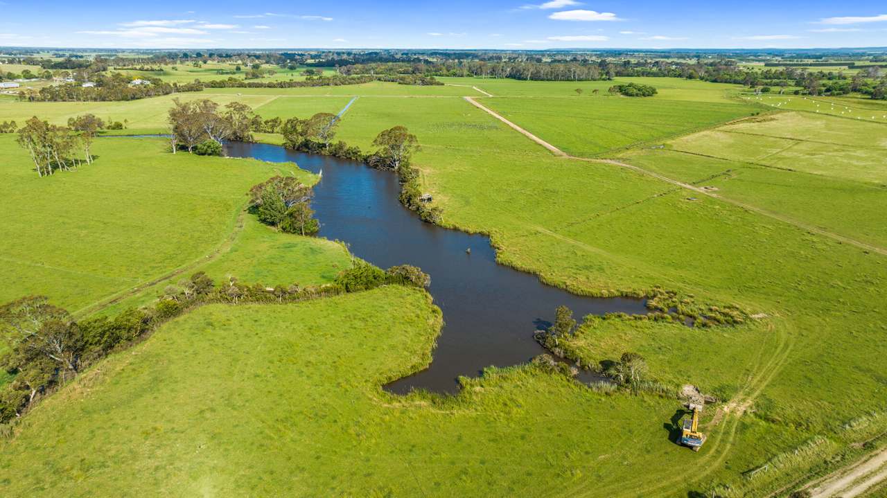 335 Riverview Road, Heyfield For Sale by Farmbuy.com - image 29
