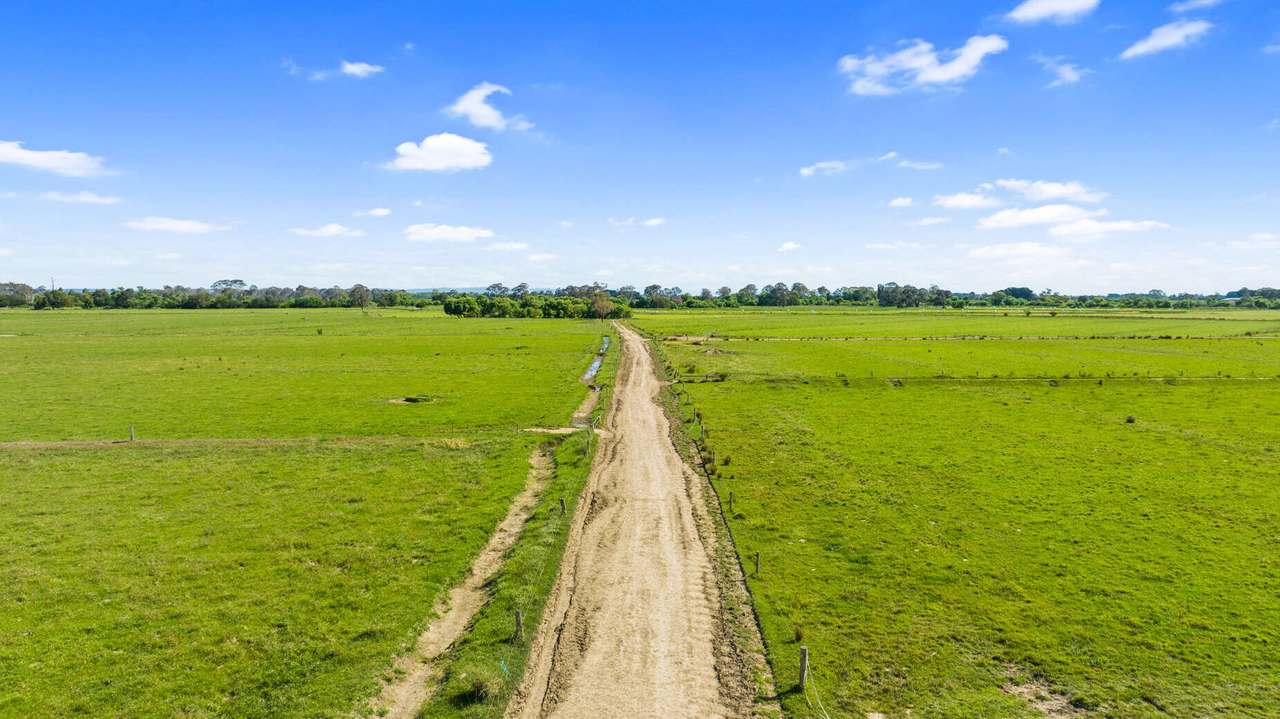 335 Riverview Road, Heyfield For Sale by Farmbuy.com - image 27