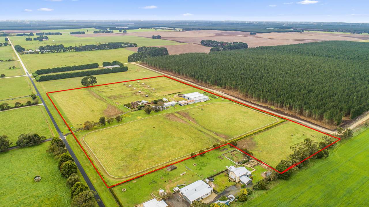 286 Lange Road , Yahl For Sale by Farmbuy.com - image 2