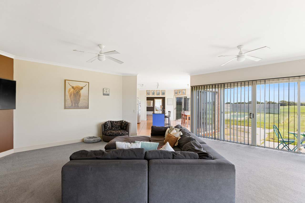 95 Lynnes Rd, St Clair For Sale by Farmbuy.com - image 20