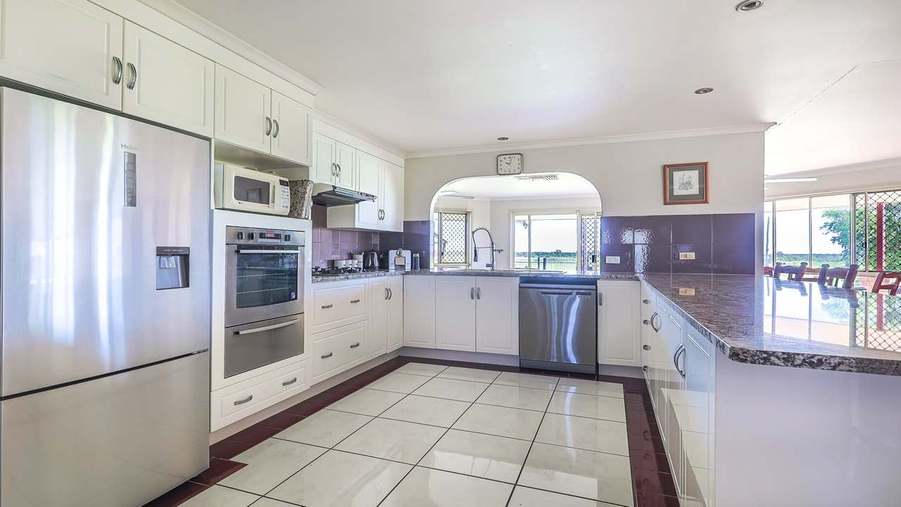 453 Lilyvale Road , Emerald  Sold by Farmbuy.com - image 15
