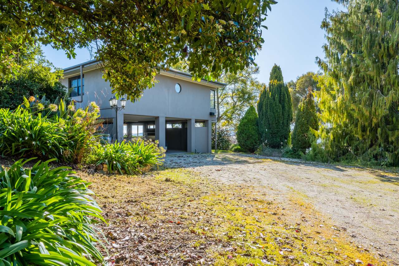 2581 Murray Valley Highway, Huon For Sale by Farmbuy.com - image 9