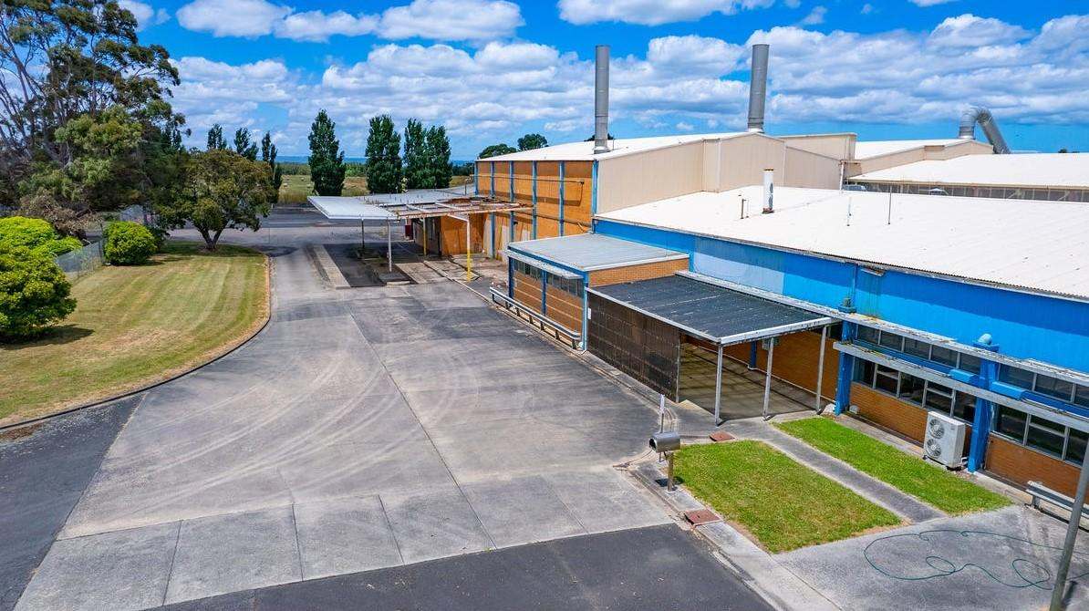 2492 Lavers Hill-Cobden Road, Simpson For Sale by Farmbuy.com - image 3