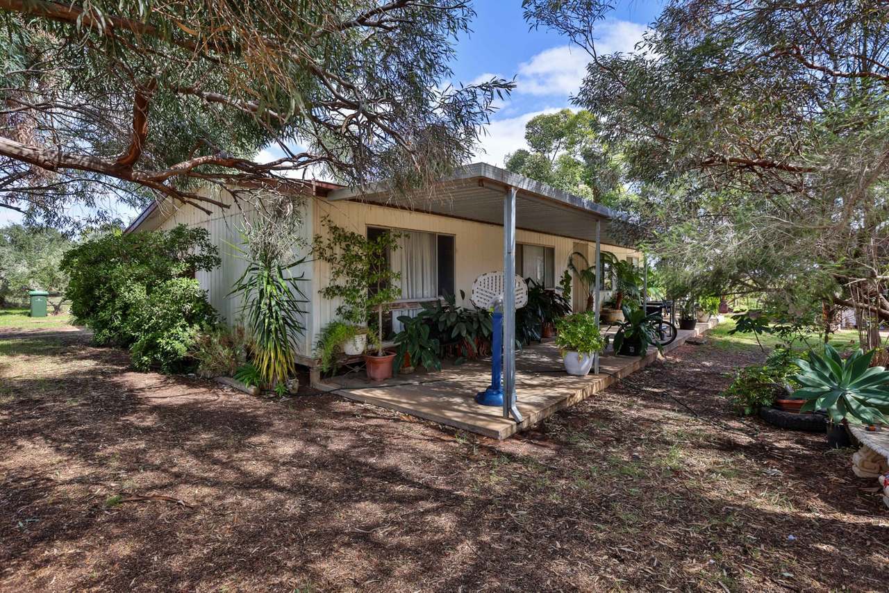 190 Dow Avenue, Irymple For Sale by Farmbuy.com - image 15